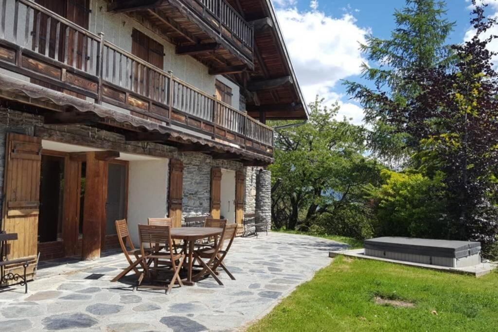 Paisible Chalet Montagne Avec Option Jacuzzi Séez Exteriér fotografie