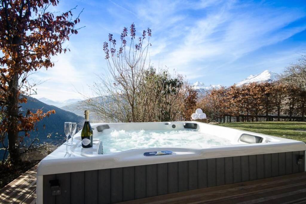 Paisible Chalet Montagne Avec Option Jacuzzi Séez Exteriér fotografie